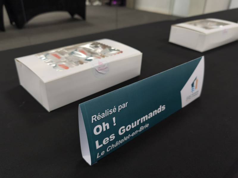 Notre zone d'activité pour ce service Création de cupcakes thématiques pour Noël avec boîtes cadeaux et devis simple à obtenir
