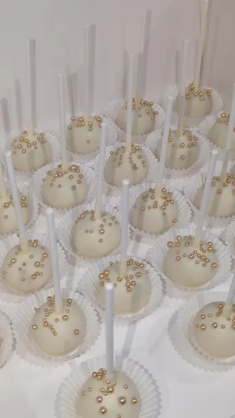 Une sweet table sur le thème asiatique chic pour les 18 ans d'une jeune fille à Héricy (77)